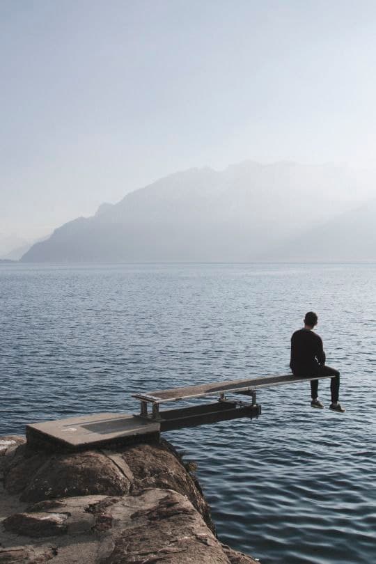 Khi một người đàn ông không còn ai thương… ít nhất anh phải biết thương mình